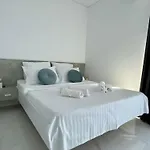 Studio503 By Allegio-mamaia's Seaside Luxury Near Finest Clubs & Beaches Mamaia