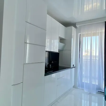 Studio503 By Allegio-mamaia's Seaside Luxury Near Finest Clubs & Beaches * Mamaia