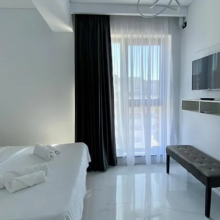 Studio503 By Allegio-mamaia's Seaside Luxury Near Finest Clubs & Beaches Appartement *