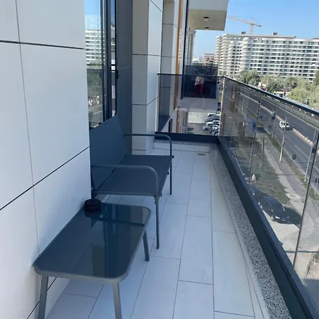 Studio503 By Allegio-mamaia's Seaside Luxury Near Finest Clubs & Beaches